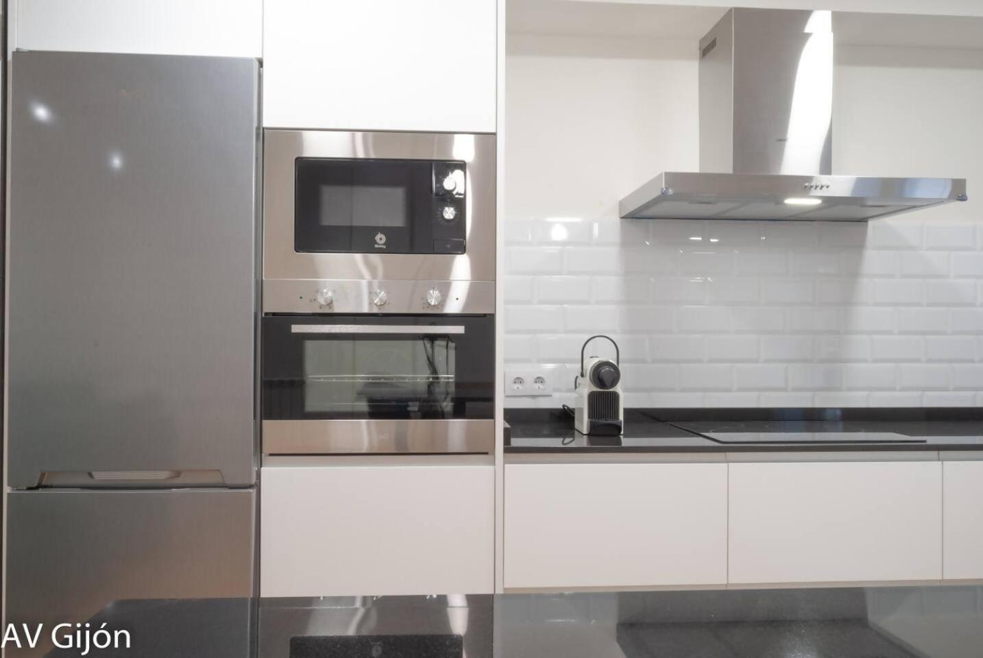 Apartamento La Playa 17 Gijón Buitenkant foto