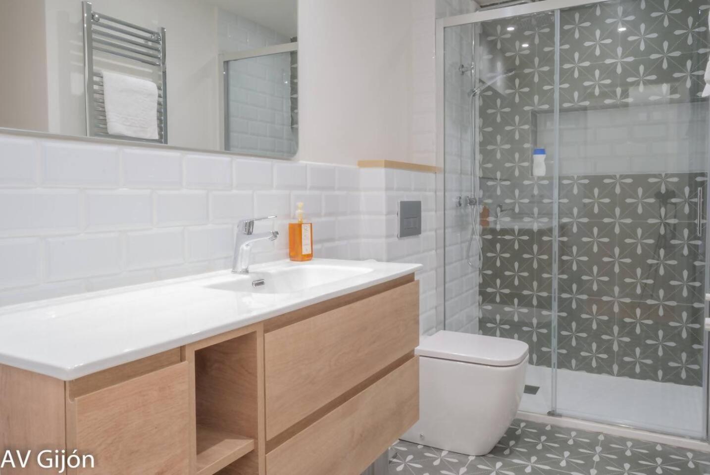 Apartamento La Playa 17 Gijón Buitenkant foto