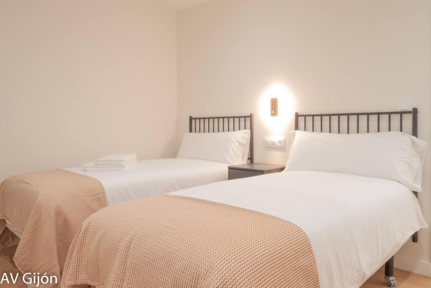 Apartamento La Playa 17 Gijón Buitenkant foto