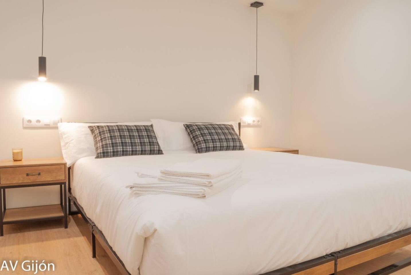 Apartamento La Playa 17 Gijón Buitenkant foto
