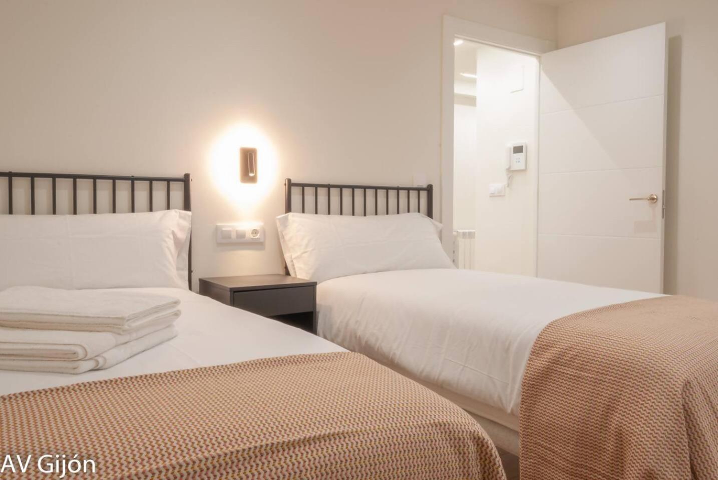Apartamento La Playa 17 Gijón Buitenkant foto